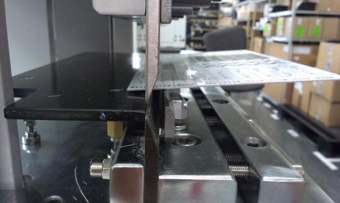 프리 - 스코어된 PCB 보드 Ｖ 채점기 Pcb 데패널이저 3.5 밀리미터 두께